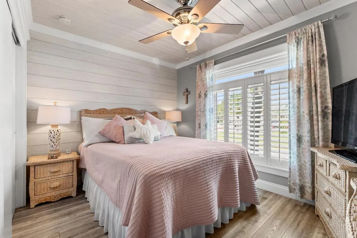 Beach Retreat With Golf Cart And Endless Amenities Panama City Beach